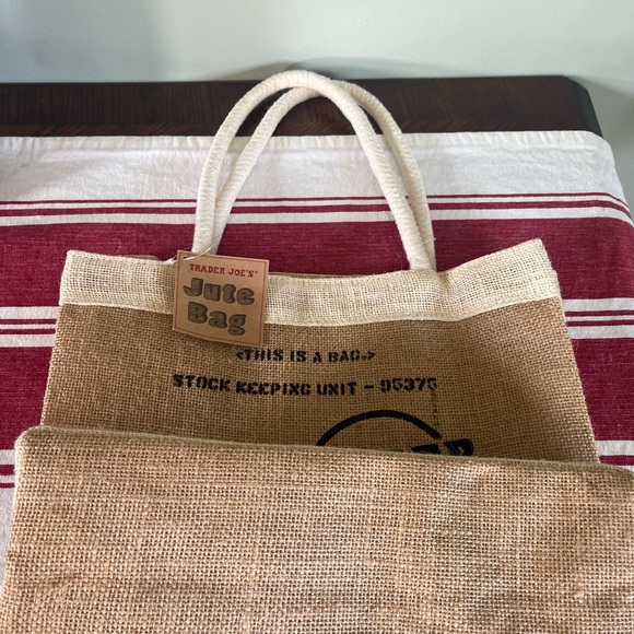 Trader Joe’s Tote Bag - Picture 4 of 4